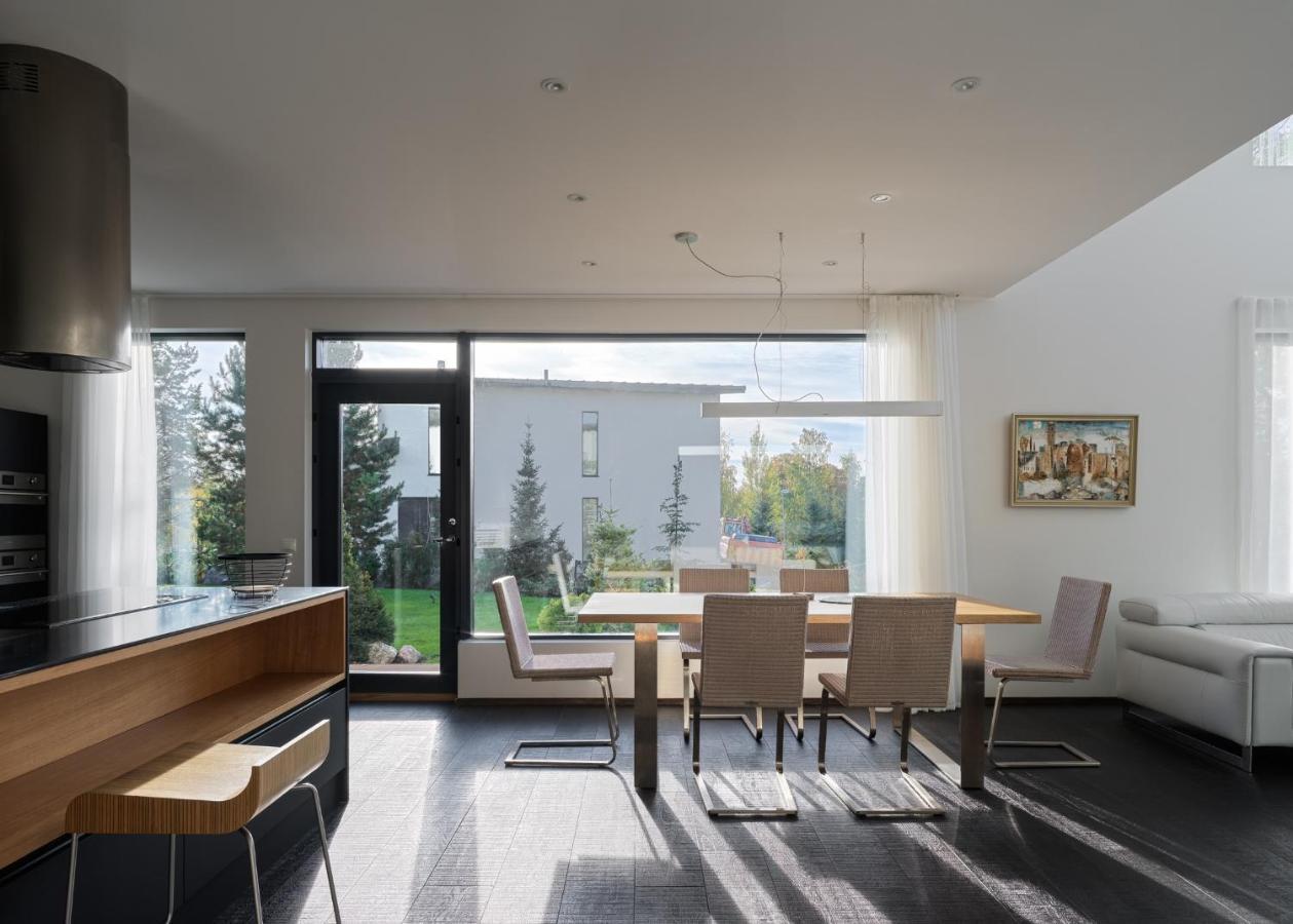 Sun Villa Virasoja Kültér fotó